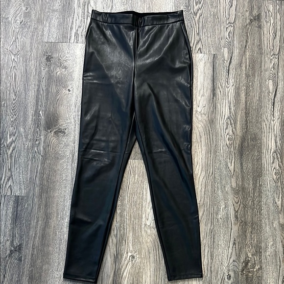 Express Leggings Black Faux Leather Leggings Size Medium Stretchy - Picture 1 of 8